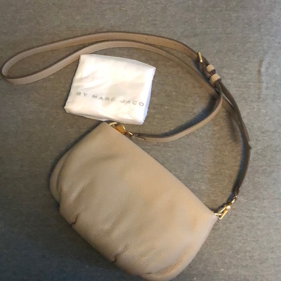 Marc Jacobs Crossbody Bag - Picture 3 of 6